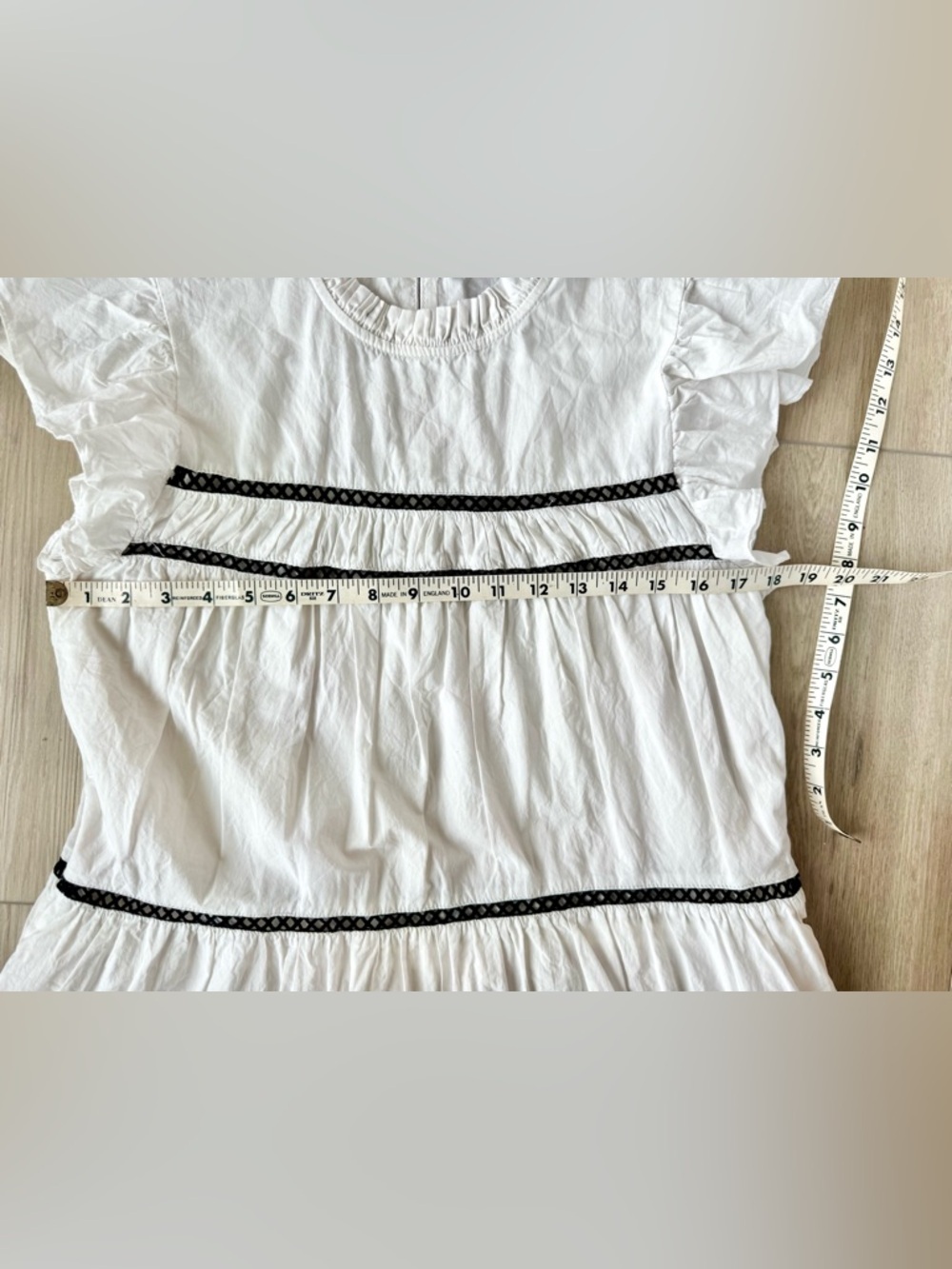 En Saison Aliza Babydoll Mini Dress White Ruffle Tiered M EUC Ruffle Sleeve - Picture 11 of 12